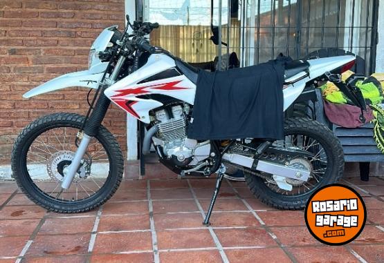 Motos - Honda Honda Tornado 2024 Nafta 1800Km - En Venta