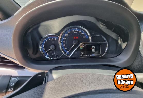 Autos - Toyota Yaris 2023 Nafta 36799Km - En Venta