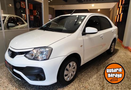 Autos - Toyota ETIOS XS 2018 Nafta 151000Km - En Venta