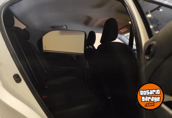 Autos - Toyota ETIOS XS 2018 Nafta 151000Km - En Venta