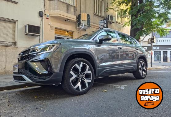 Autos - Volkswagen Taos Highline 2025 Nafta 2000Km - En Venta