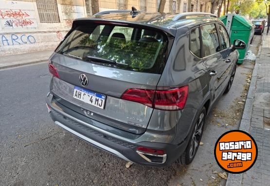 Autos - Volkswagen Taos Highline 2025 Nafta 2000Km - En Venta