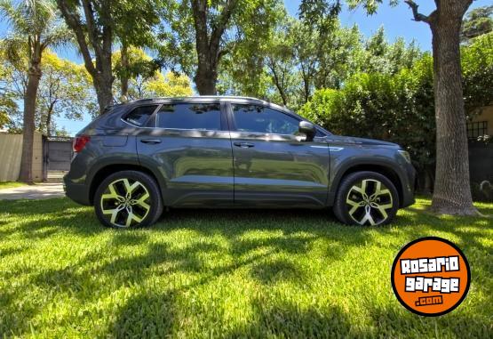 Autos - Volkswagen Taos Highline 2025 Nafta 2000Km - En Venta