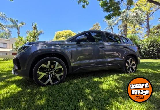 Autos - Volkswagen Taos Highline 2025 Nafta 2000Km - En Venta