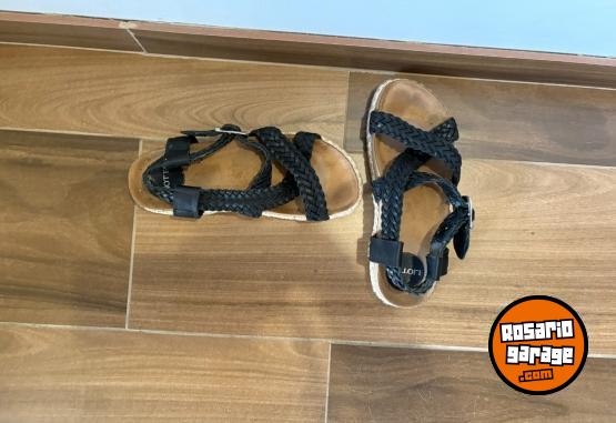 Indumentaria - Sandalias super c�modas talle 38 - En Venta