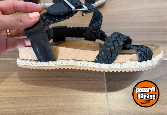 Indumentaria - Sandalias super c�modas talle 38 - En Venta
