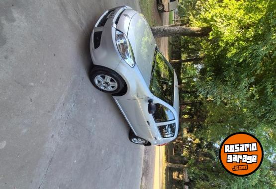 Autos - Renault Sandero 2012 Nafta 79500Km - En Venta
