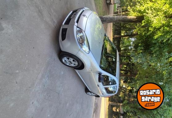 Autos - Renault Sandero 2012 Nafta 79500Km - En Venta