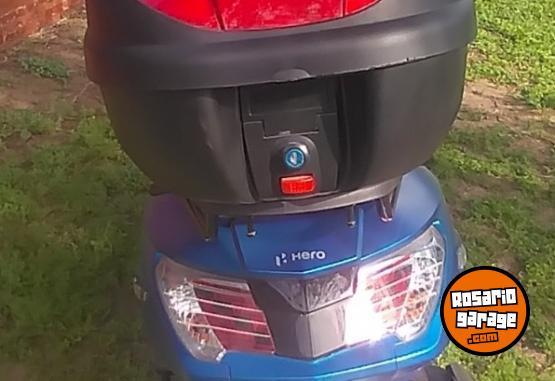 Motos - Hero Dash 125 2024 Nafta 8700Km - En Venta