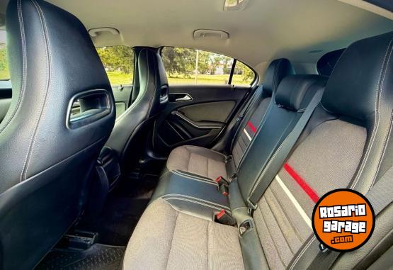 Autos - Mercedes Benz A200 URBAN 2013 Nafta 87000Km - En Venta