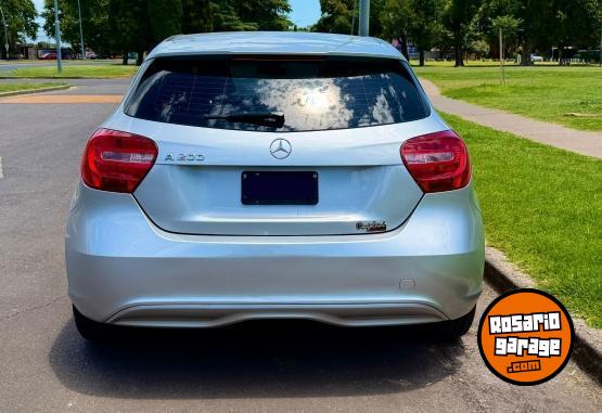 Autos - Mercedes Benz A200 URBAN 2013 Nafta 87000Km - En Venta