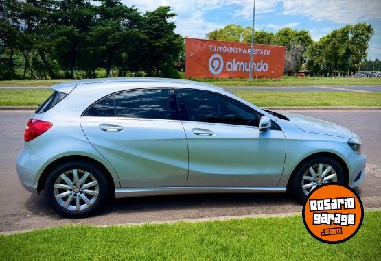 Autos - Mercedes Benz A200 URBAN 2013 Nafta 87000Km - En Venta