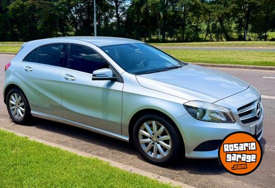 Autos - Mercedes Benz A200 URBAN 2013 Nafta 87000Km - En Venta