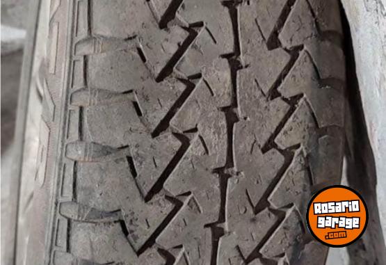 Accesorios para Autos - Vendo llanta y cubierta de amarok ! LÍQUIDO - En Venta