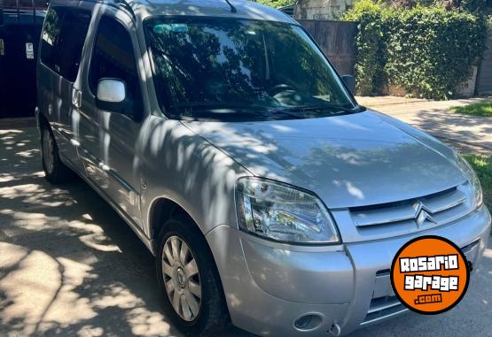 Utilitarios - Citroen Berlingo multispace 2017 GNC 99500Km - En Venta