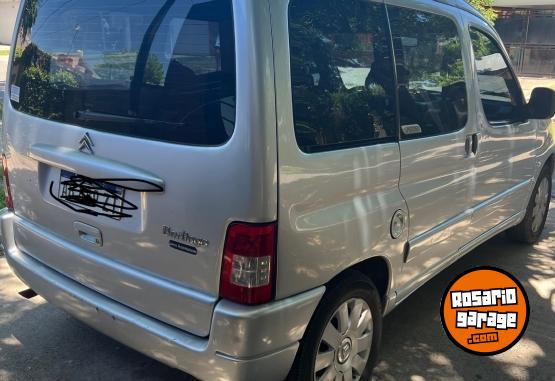 Utilitarios - Citroen Berlingo multispace 2017 GNC 99500Km - En Venta