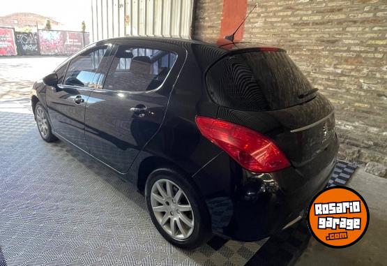 Autos - Peugeot 308 Allure Nav 2013 Nafta 110000Km - En Venta