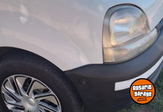 Utilitarios - Renault Kangoo furg�n 2007 Diesel 210000Km - En Venta
