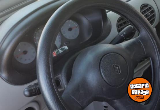 Utilitarios - Renault Kangoo furg�n 2007 Diesel 210000Km - En Venta