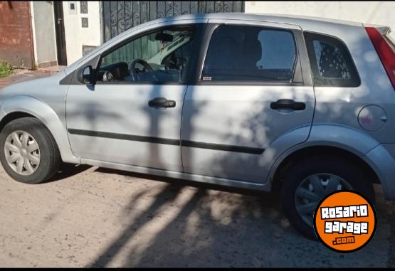 Autos - Ford Fiesta 2003 Nafta 192000Km - En Venta