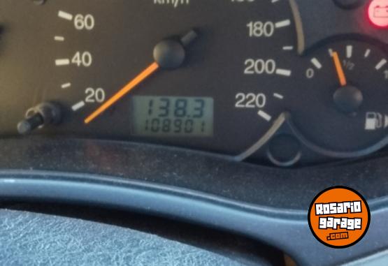 Autos - Ford Focus 2004 Nafta 108000Km - En Venta