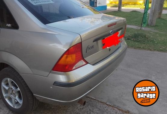 Autos - Ford Focus 2004 Nafta 108000Km - En Venta