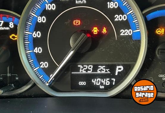 Autos - Toyota Yaris XLS full CVT 2024 Nafta 40400Km - En Venta