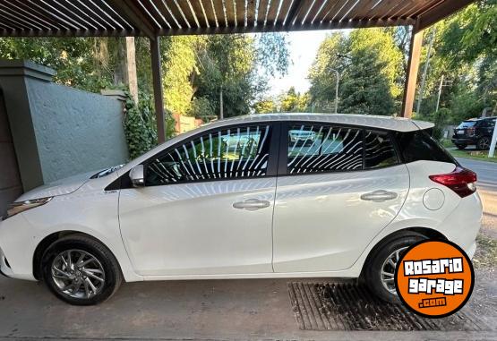 Autos - Toyota Yaris XLS full CVT 2024 Nafta 40400Km - En Venta