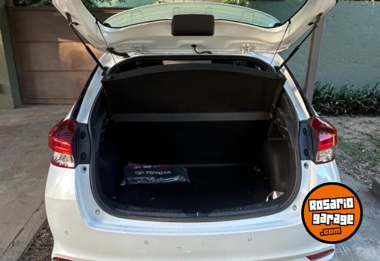 Autos - Toyota Yaris XLS full CVT 2024 Nafta 40400Km - En Venta