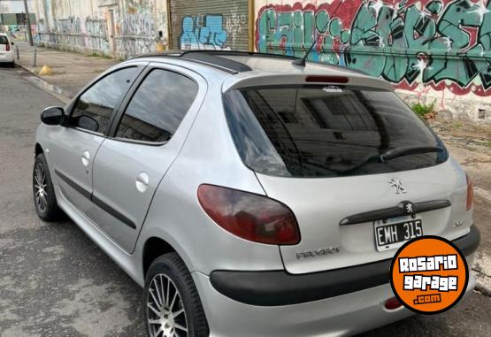 Autos - Peugeot 206 Xt 2004 Diesel 226000Km - En Venta