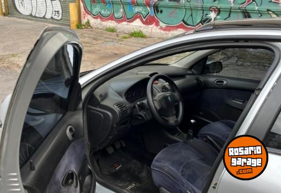 Autos - Peugeot 206 Xt 2004 Diesel 226000Km - En Venta