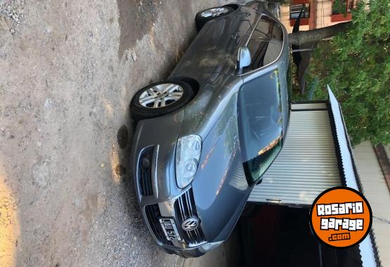 Autos - Volkswagen Vento 2010 Nafta 230000Km - En Venta