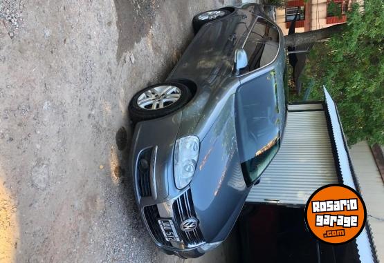 Autos - Volkswagen Vento 2010 Nafta 230000Km - En Venta