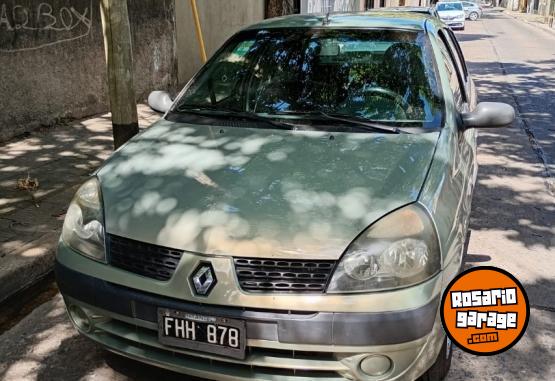 Autos - Renault Clio sedan 5 puertas DCI 2006 Diesel 250000Km - En Venta