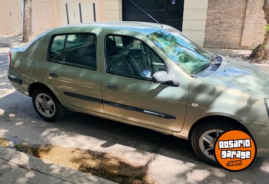 Autos - Renault Clio sedan 5 puertas DCI 2006 Diesel 250000Km - En Venta