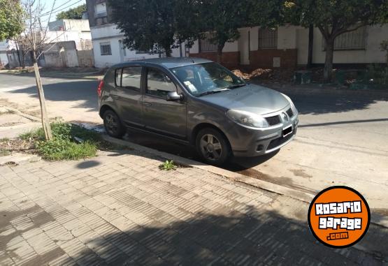 Autos - Renault Sandero 2010 Nafta 198475Km - En Venta