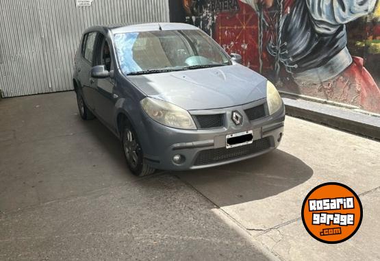 Autos - Renault Sandero 2010 Nafta 198475Km - En Venta