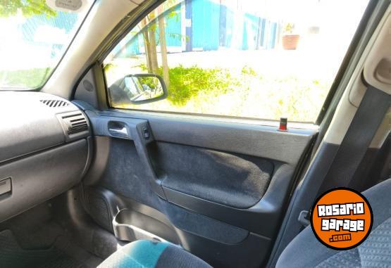 Autos - Chevrolet Astra 2010 GNC 240000Km - En Venta