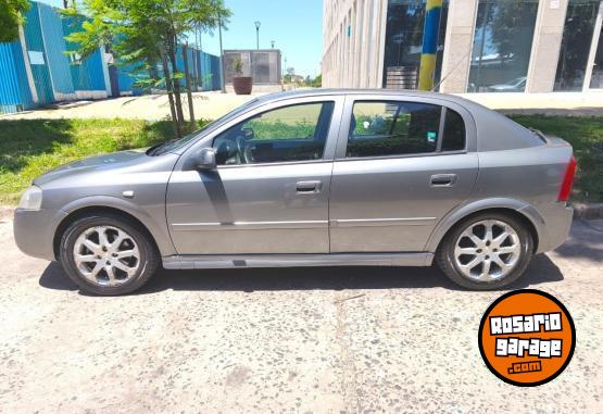 Autos - Chevrolet Astra 2010 GNC 240000Km - En Venta