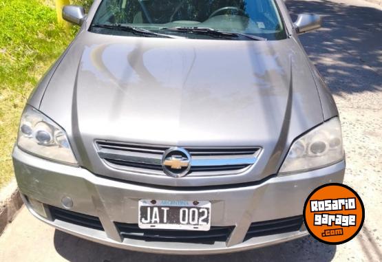Autos - Chevrolet Astra 2010 GNC 240000Km - En Venta