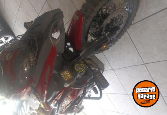 Motos - Benelli TRK 502 X 2023 Nafta 11111Km - En Venta