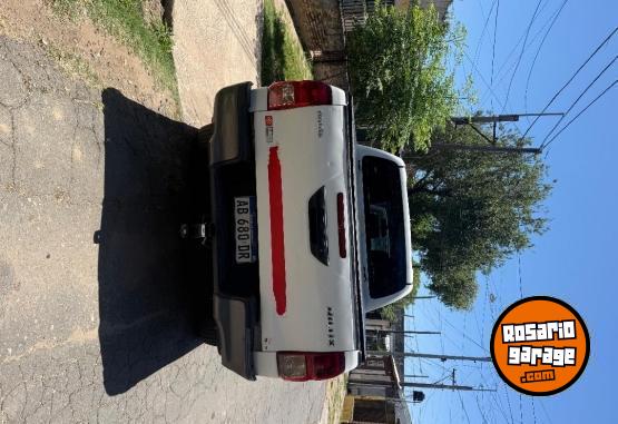 Camionetas - Toyota Hilux 2017 Diesel 225000Km - En Venta