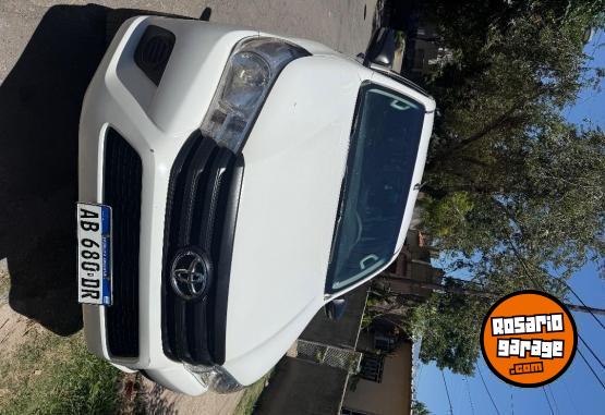 Camionetas - Toyota Hilux 2017 Diesel 225000Km - En Venta