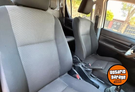Camionetas - Toyota Hilux 2017 Diesel 225000Km - En Venta