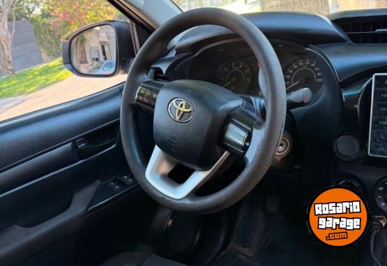 Camionetas - Toyota Hilux 2017 Diesel 225000Km - En Venta