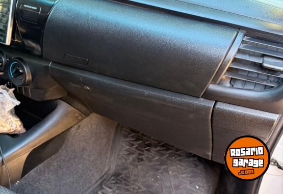 Camionetas - Toyota Hilux 2017 Diesel 225000Km - En Venta
