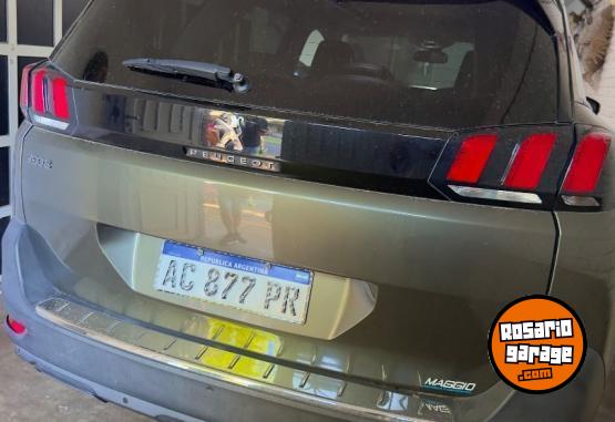 Autos - Peugeot 5008 2018 Diesel 105000Km - En Venta