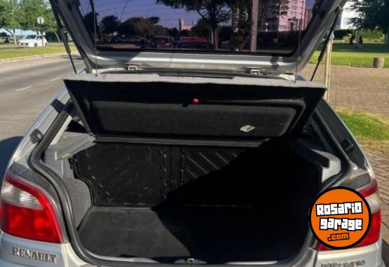 Autos - Renault Megane 1 Fase 2 2006 Nafta 217000Km - En Venta