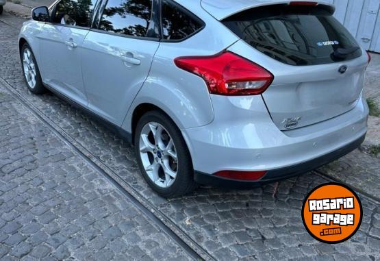 Autos - Ford Focus SE Plus 2016 Nafta 74000Km - En Venta