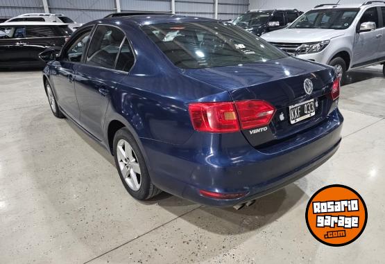 Autos - Volkswagen Vento 2.5 Luxury at 2011 Nafta 271000Km - En Venta